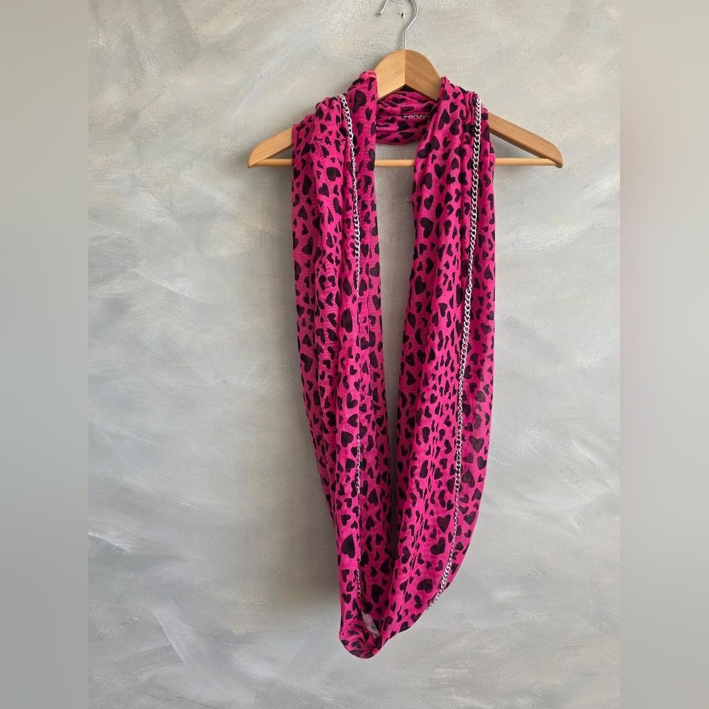 Betsey Johnson Wide Pink and Black Heart Print Infinity scarf with Chain Trim